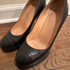 Chanel Black Leather Women's Pumps